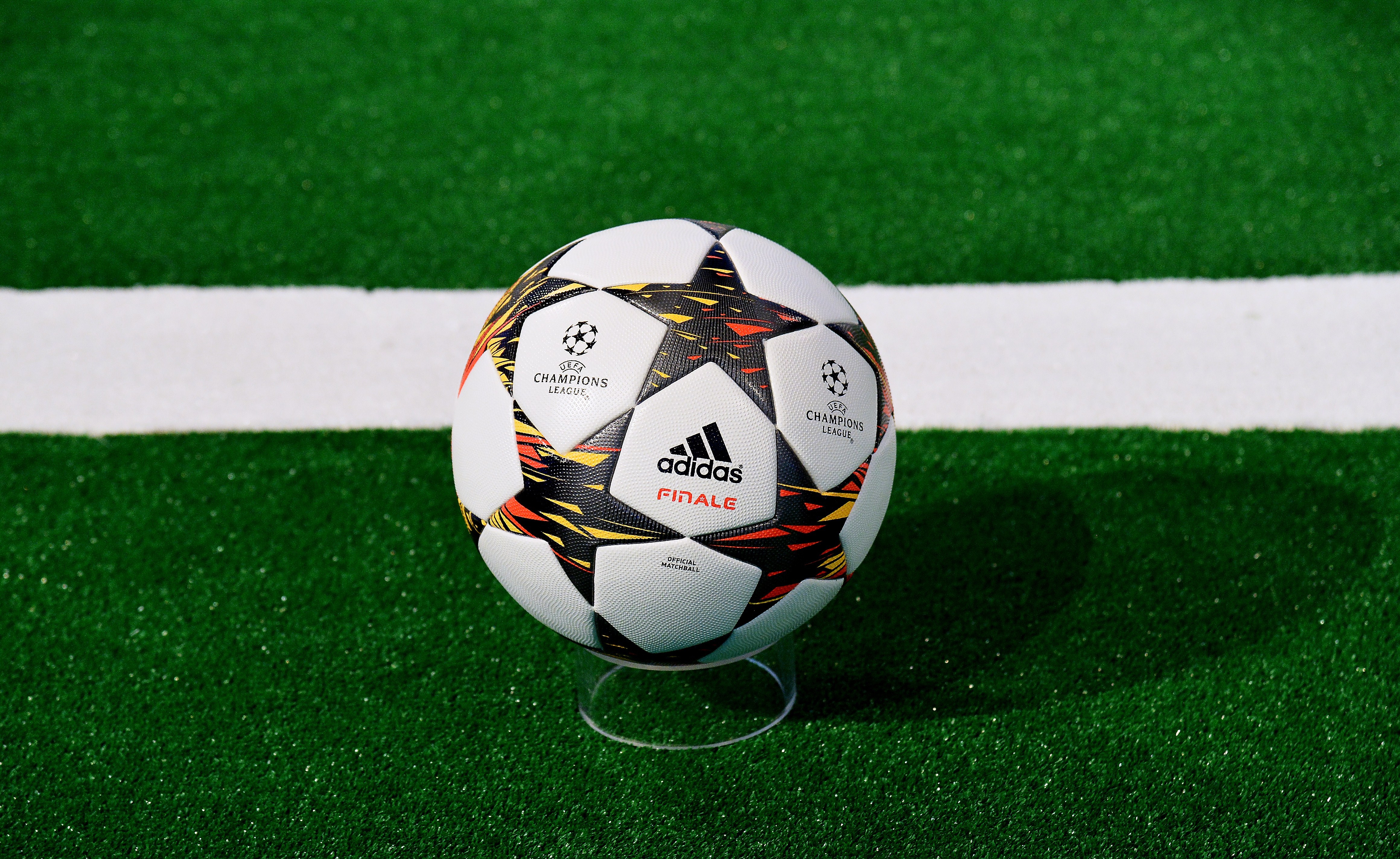 Champions League La Caduta Degli Dei