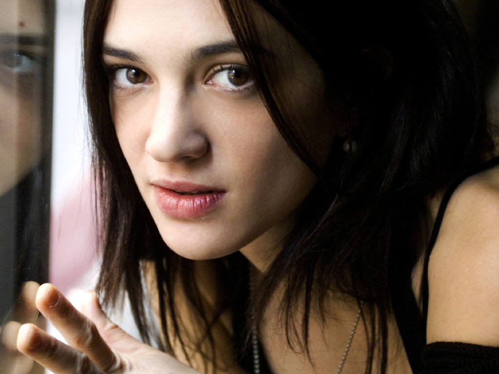 Asia Argento, Morgan e una vita controcorrente