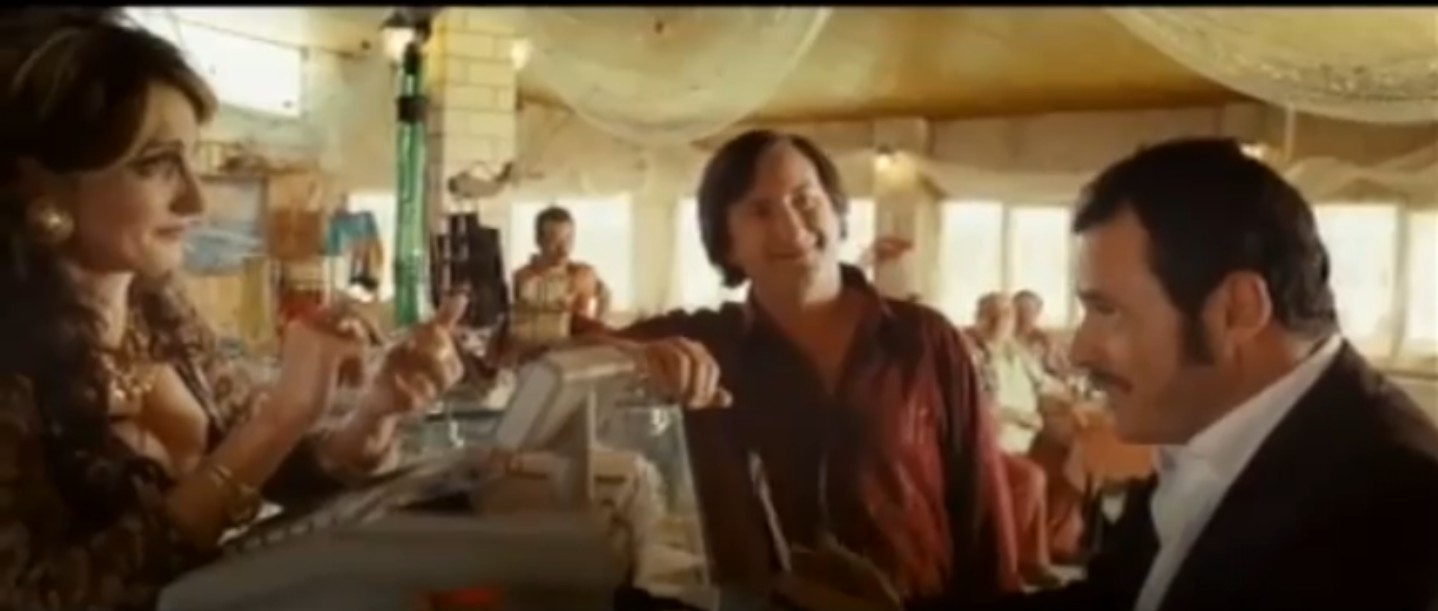 Qualunquemente film di Albanese al cinema video youtube di una clip