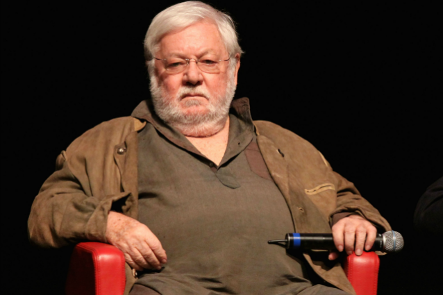Ha quasi 80 anni ma non accenna a fermare i suoi progetti, dal cinema, al teatro, passando per le librerie con il suo ultimo Fantozzi. Senza dimenticare una buona dose di critica e autocritica che lo contraddistingue.