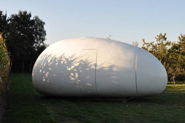 Blob VB3: la micro-casa a forma di uovo è un evocativo nido d'amore