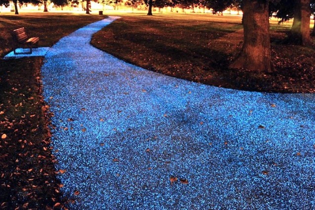 Uno spray ecosostenibile per illuminare le strade delle città