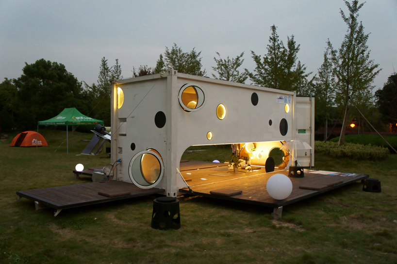 Jike shipping container by jikerzhicheng. Image courtesy jikerzhicheng