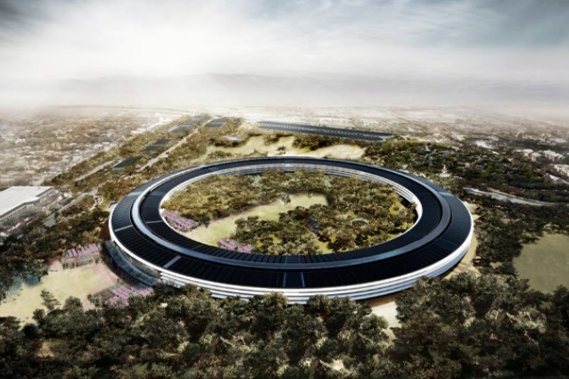 Cupertino, il nuovo Campus Apple visto dal drone (VIDEO)