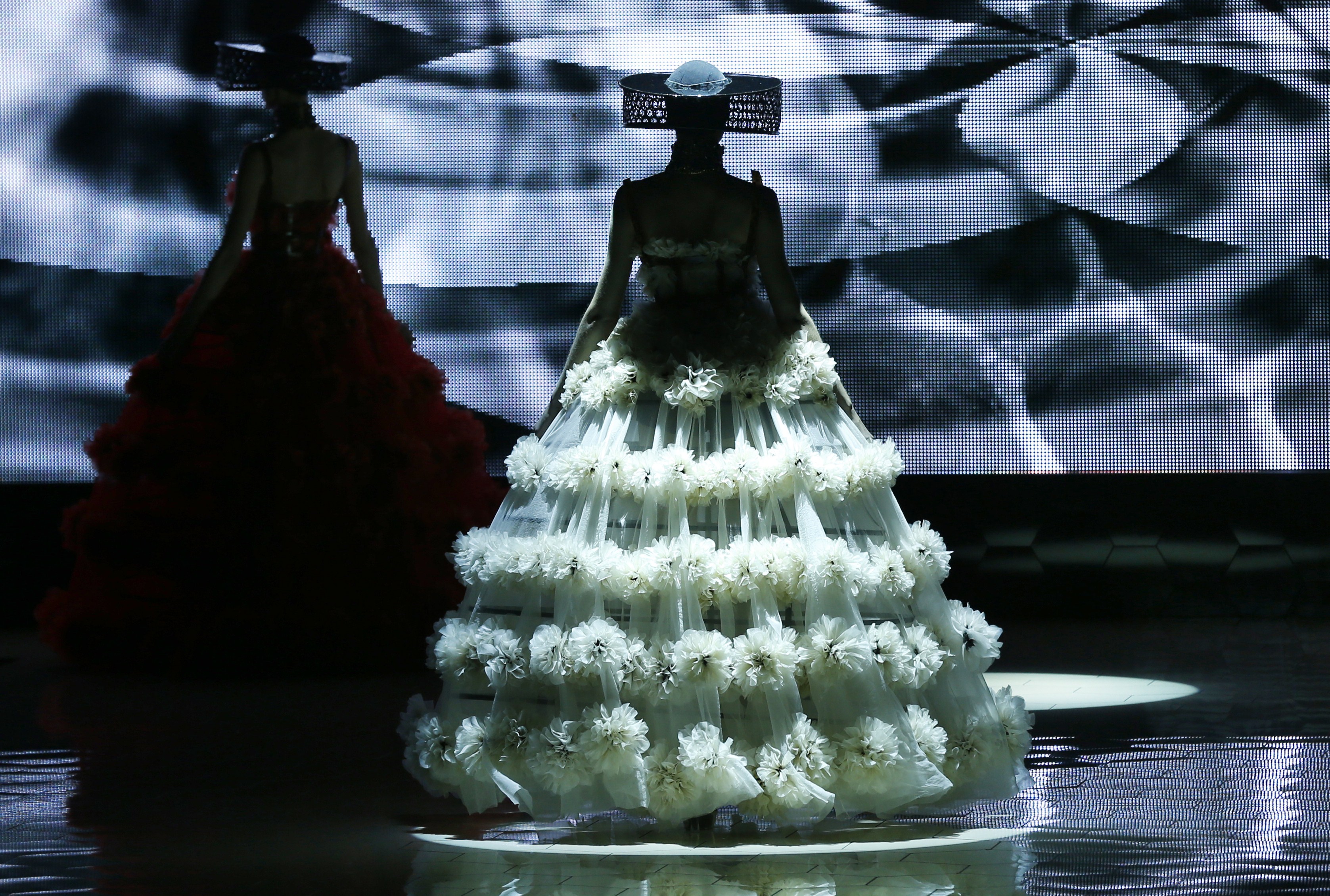 Lo spettacolo della Moda alla Fashion Week di Parigi