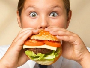 Allergie dei bambini, attenzione ai cibi da fast food