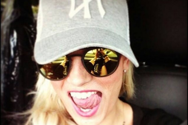 Emma Marrone rivoluziona il look per l'estate