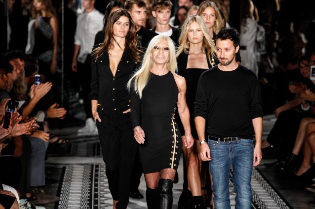 Versace ritorna a New York con la nuova collezione P/E 15 di Versus (FOTO)