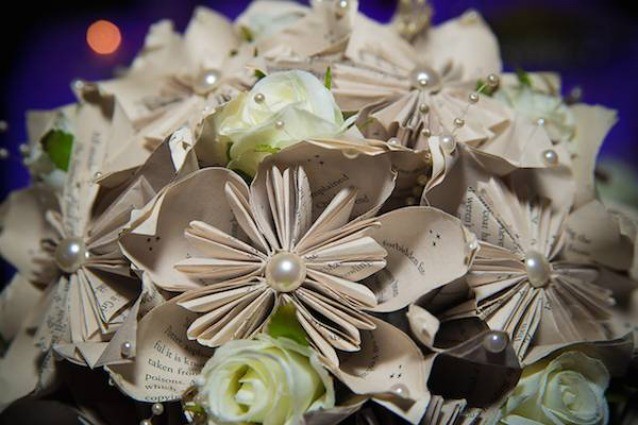 Un bouquet con le pagine di Harry Potter, ecco la follia di una sposa (FOTO)