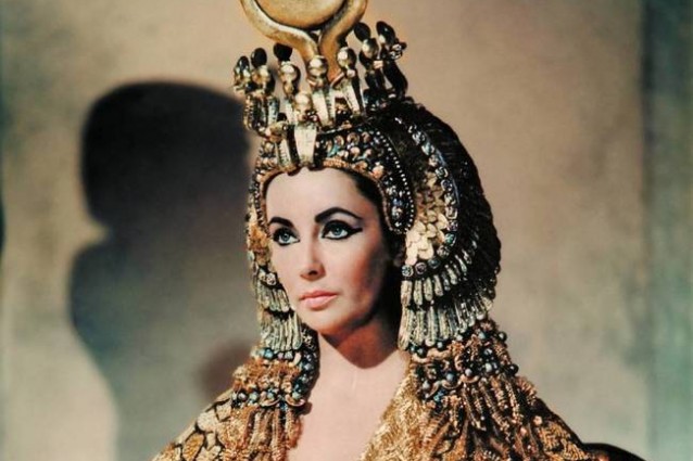 Le 12 donne "dominatrici" che hanno cambiato il corso della storia (FOTO)
