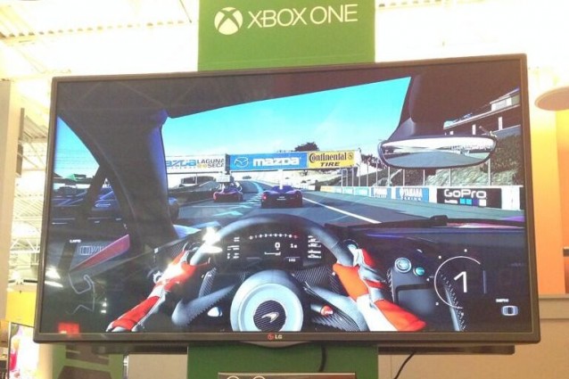 Le foto della demo station di Xbox One
