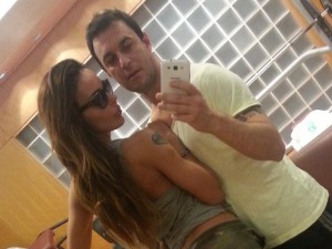 Nina Moric insultata dopo l'intervista su Corona, la difende Matteo Bobbi