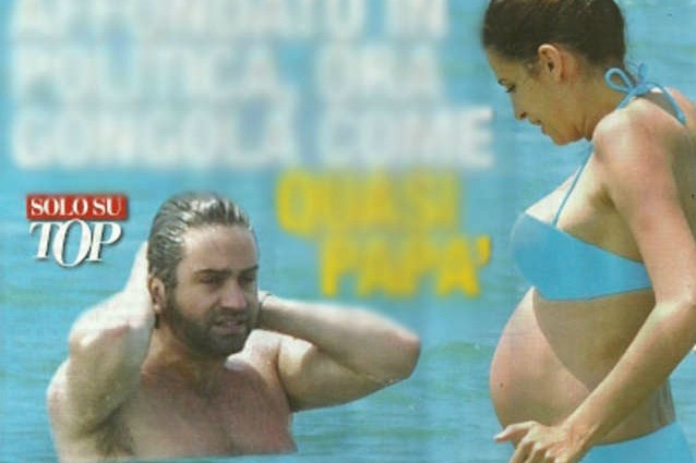 Patrick Pugliese quasi papà, ecco il pancione di Martina Pascutti