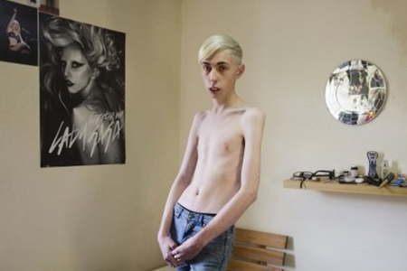 Ravshan il petto è aumentato