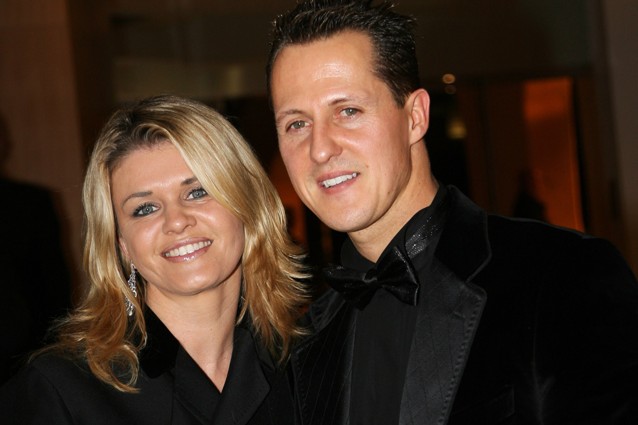Corinna Betsch, la moglie di Schumacher "è disperata, si sta facendo forza per i figli"