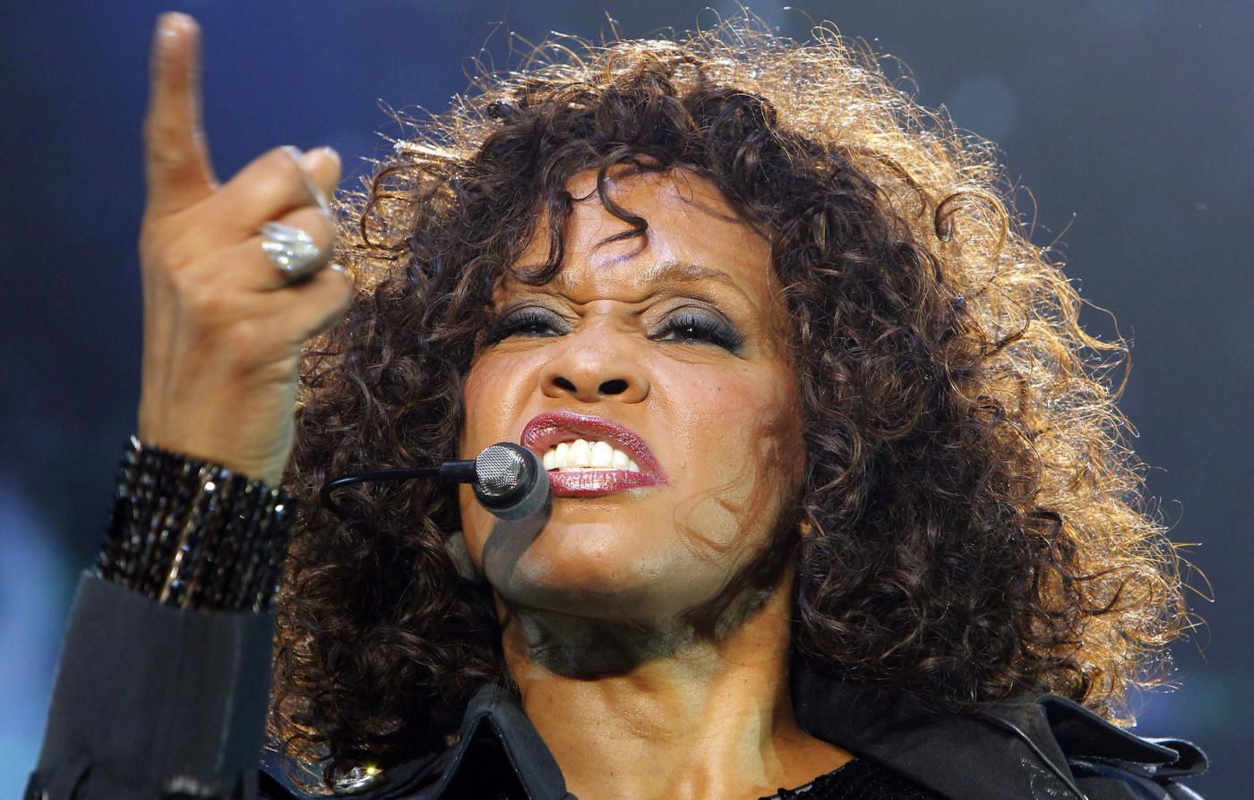 Whitney Houston è morta a soli 48 anni