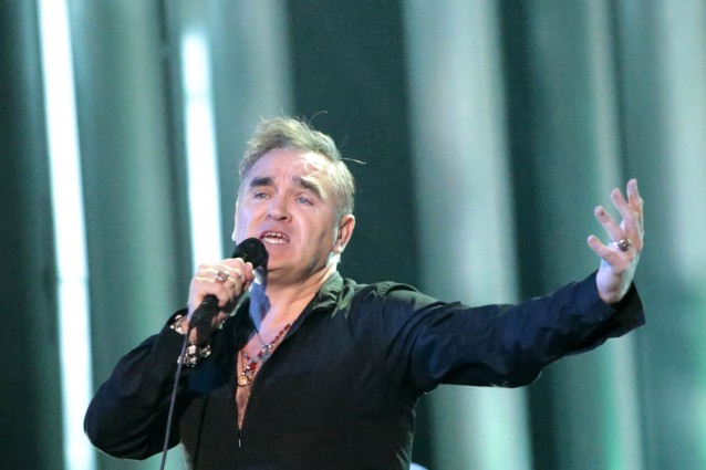 Morrissey choc: "Non vedo differenza tra il mangiare carne e la pedofilia"