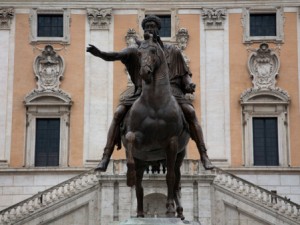 Comune di Roma, sospesa dipendente: "Al bar in orario di lavoro"