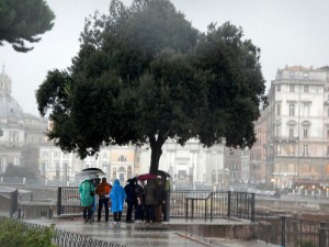 Allerta meteo a Roma e nel Lazio: prevista pioggia e nevicate sopra i 1000 metri