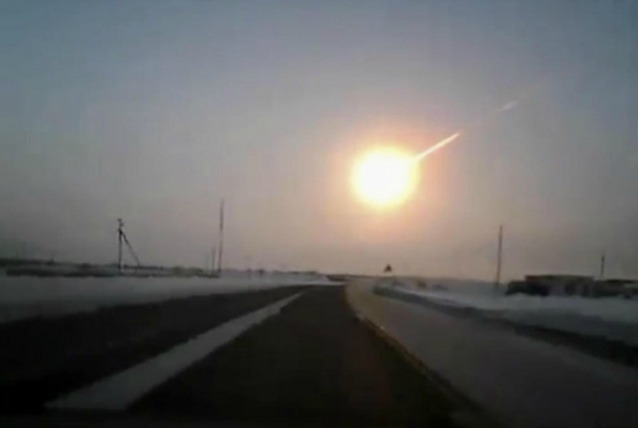I cieli illuminati di Chelyabinsk, nella mattina del 15 febbraio 2013.