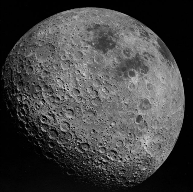 Il dark side of the Moon fotografato dall'Apollo 16