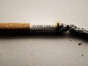Fumare al risveglio aumenta il rischio di cancro ai polmoni