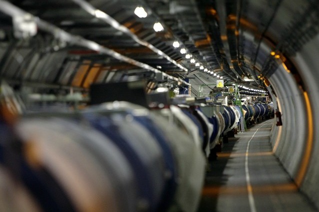 Al CERN hanno intravisto una nuova particella?