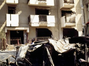 Salvatore Madonia sarebbe stato uno dei mandanti della strage di via D’amelio quando vent’anni fa morì il giudice Borsellino che secondo i magistrati “sapeva dell’esistenza di una trattativa tra Stato e mafia” e fu ucciso perché ritenuto un ostacolo. Determinante per i nuovi provvedimenti la collaborazione del pentito Spatuzza.