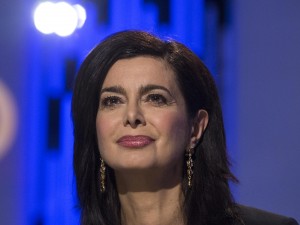 Il presidente della Camera, in un’intervista a “Otto e mezzo”, ha parlato di diversi temi e ha detto di non sperare nel voto anticipato: “Sarebbe una perdita enorme non riuscire a far lavorare questo Parlamento che è giovane e nuovo”.