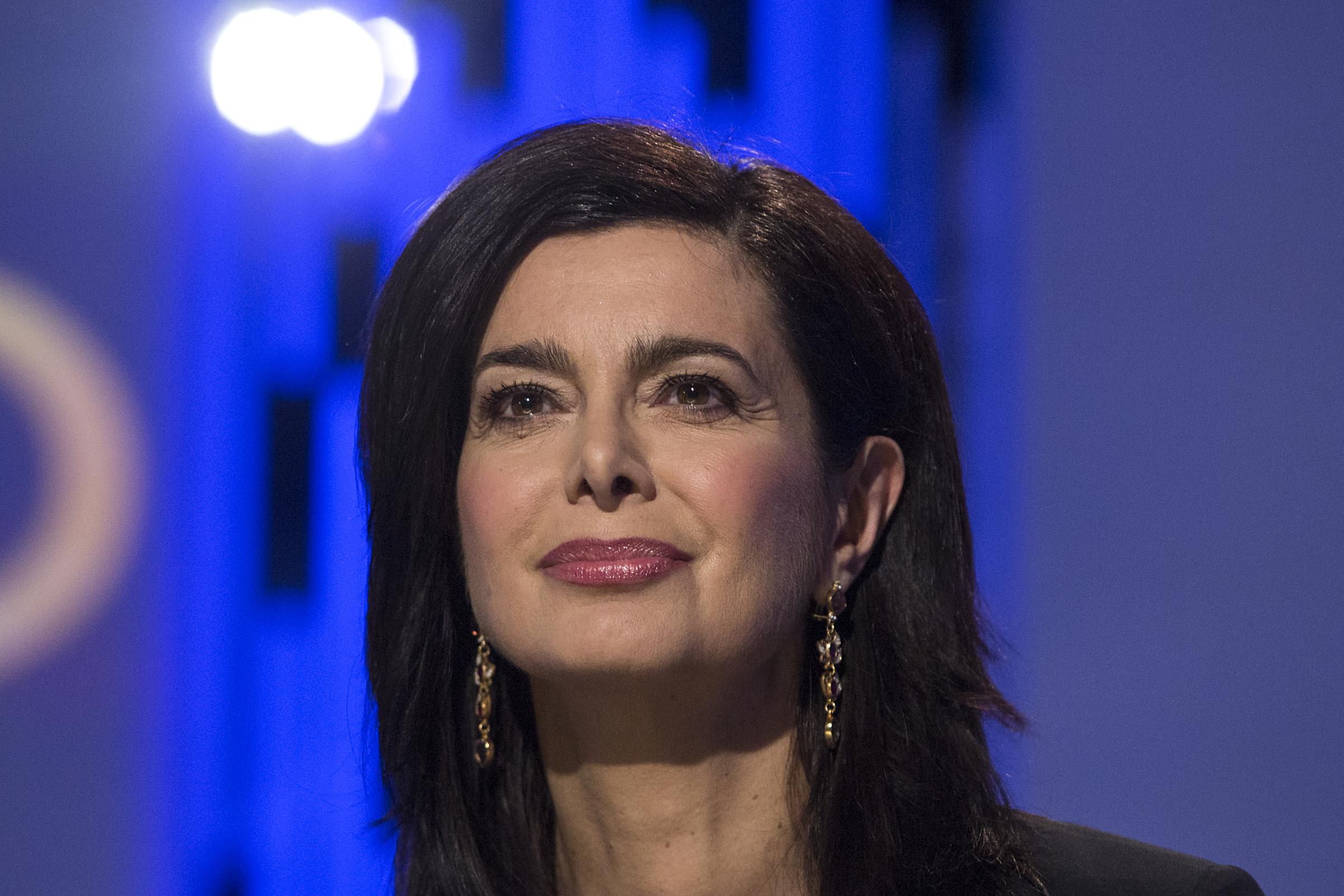 Boldrini risponde a Renzi: Non stiamo perdendo tempo