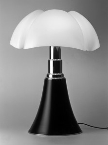 Lampada Pipistrello, Gae Aulenti, 1965–Martinelli