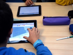 Scuola, a Milano la prima classe digitale con i tablet accanto ai quaderni