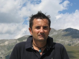 Sindaco rinuncia all'indennità per pagare la mensa ai bambini e l'assistenza agli anziani