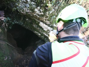 Palermo, speleologa ferita e bloccata in una grotta a 100 metri di profondità