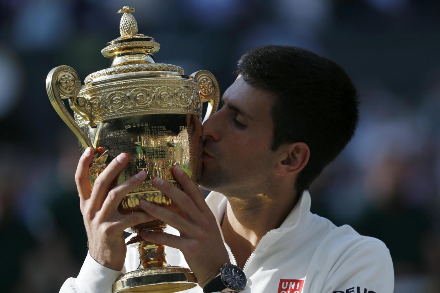 Djokovic batte Federer e vince per la seconda volta a Wimbledon