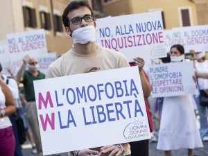 A una studentessa di Palermo negato l’affitto di una stanza perché è transessuale