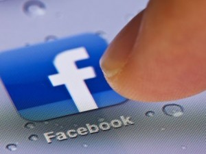 Facebook aggiunge l'icona per i matrimoni gay, anche in Italia.