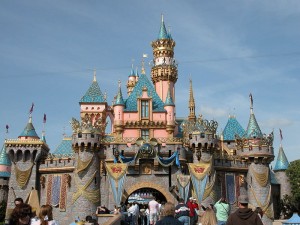 disneyland paris è il parco di divertimenti più popolare in europa
