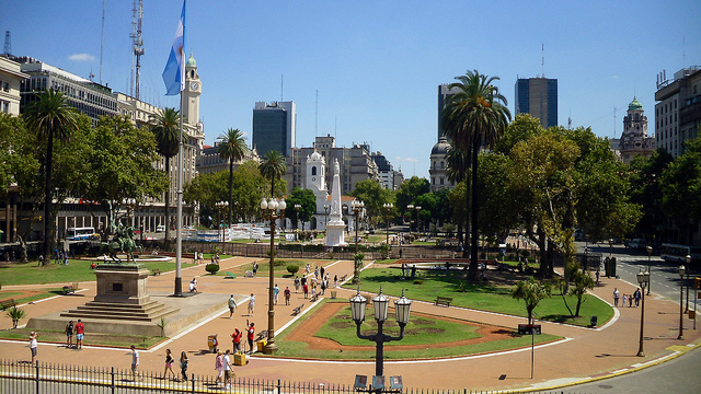 piazze plaza de mayo