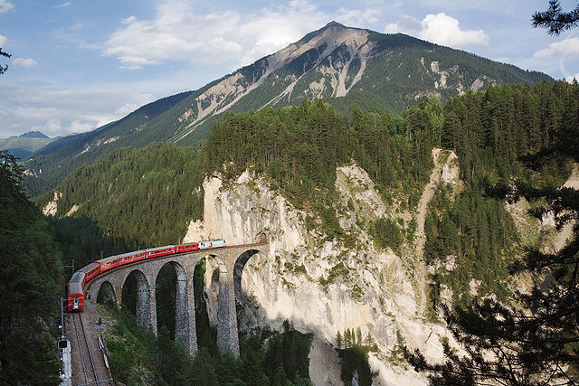 treni ferrovia retica