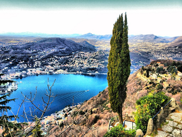 parte del lago di como