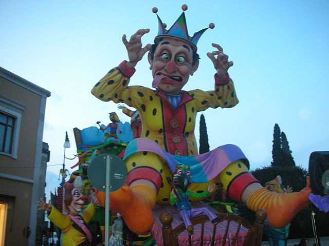 Foto da <a href="http://it.wikipedia.org/wiki/File:Carnevaleputignano0902.jpg" target="_blank" rel="nofollow">Wikipedia</a>