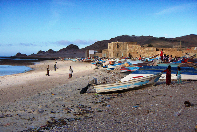Il villaggio di Qalansyiah, secondo centro dell’isola