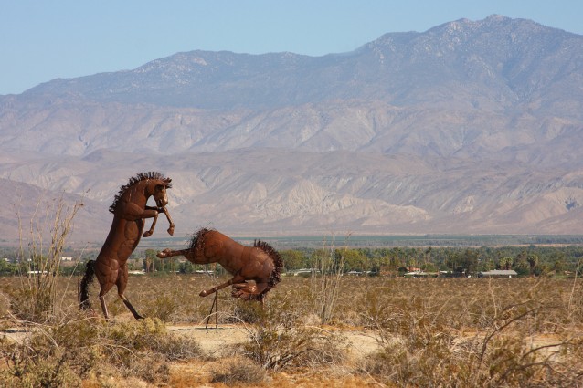 Sculture nel deserto