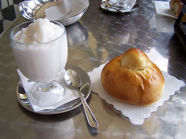 Granita e brioscia