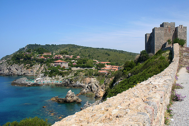 Rocca Aldobrandesca di Talamone. Foto di Roberto Ferrari