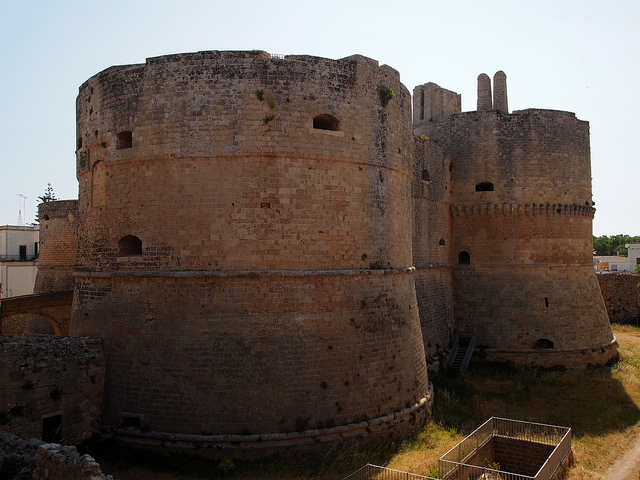 Castello aragonese – Foto di pollobarca2