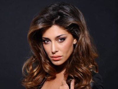 Belen Rodriguez fuori da Sanremo 2011