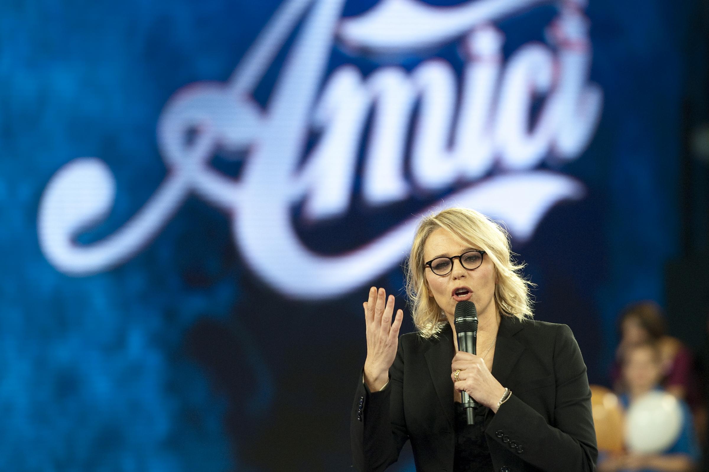 App Per Vedere Amici Di Maria De Filippi