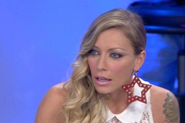 Jessica Cirasola decide di render pan per focaccia alla nemica Karina Cascella